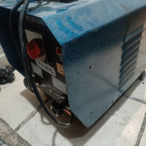 Welding machine new 200Ah with electrode and mask set