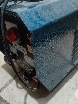 Welding machine new 200Ah with electrode and mask set