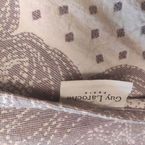Guy Laroche sofa throws for two- and three-seater couch like new
