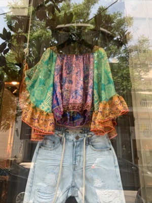 Silk blouse new, multicolored, size M