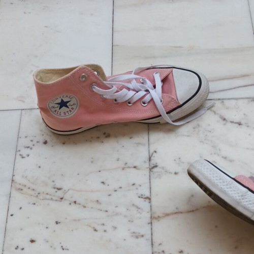 Converse women's boots size 39 like new, pink