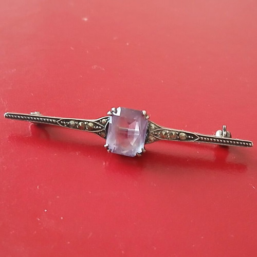 Silver brooch with lilac amethyst like new, A quality