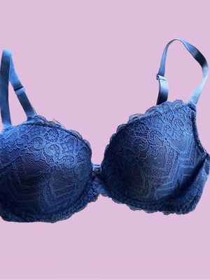 Intimissimi blue bra 75C with underwire used