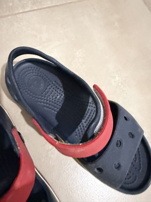 Crocs Crocband Sandal like new, kids size 28-29, blue