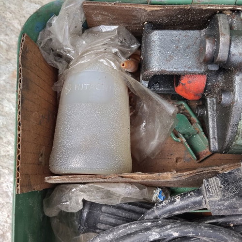 Hitachi compressor like new with 2 chisels