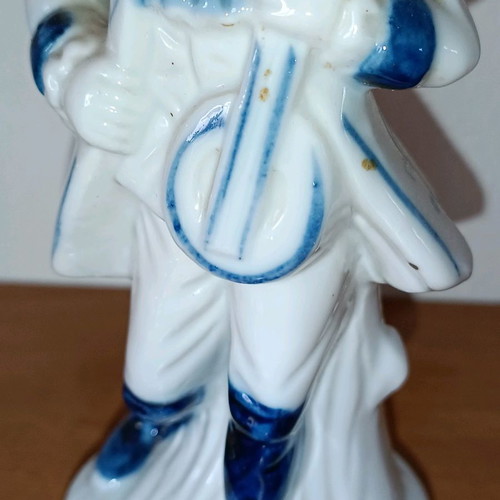 Vintage porcelain decorative Granny's figurines in excellent condition