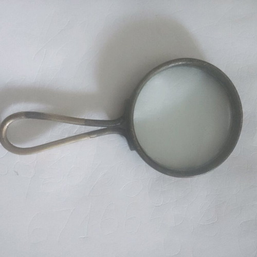 Vintage brass magnifying glass used, 5-inch diameter