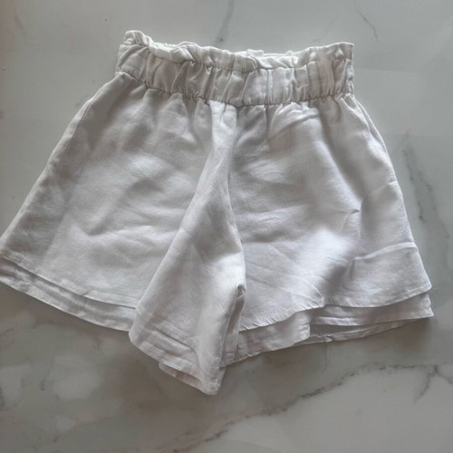 Linen bermuda shorts size S like new, white