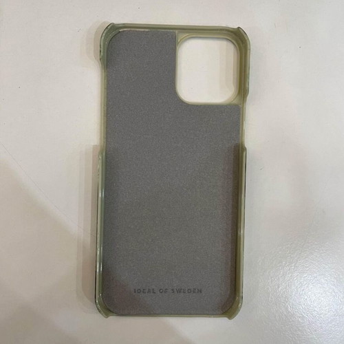 iPhone 12/12Pro case Ideal of Sweden like new