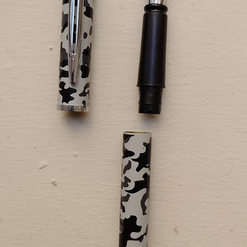 Waterman Allure Camo fountain pen used, metal body, fine nib