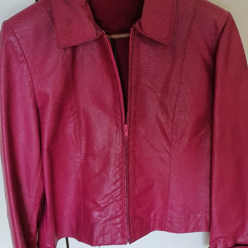 Leather fuchsia jacket used, tailor made, size M