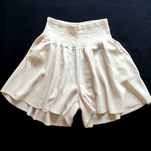 Celestino linen shorts like new, ivory, one size