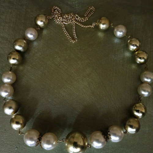 Various types of necklaces used, set of 5 pieces