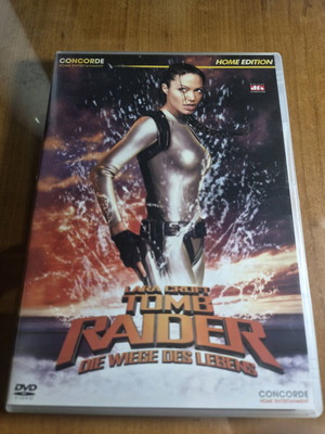 Tomb Raider 2 DVD Lara Croft like new with subtitles