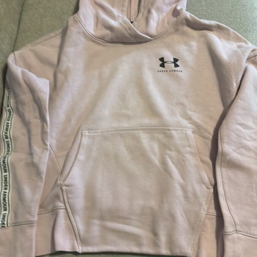 Underarmur hoodie used, soft pink for 12-year-old girl