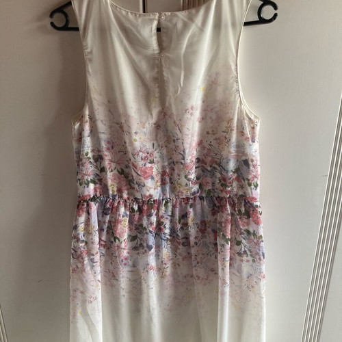 Short dress like new with elastic waist size M