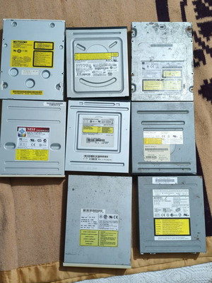 Optical drives used, pack of 8 (6x IDE & 2x SATA) vintage PC