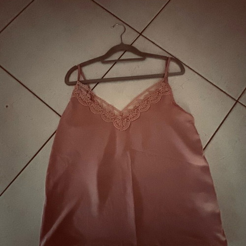 Women's lingerie top pink like new with lace neckline