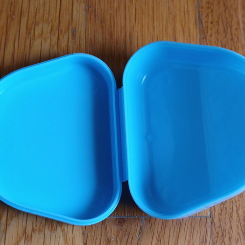 Mouthguard or Denture Case like new, various colors