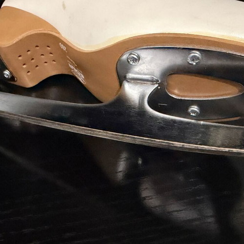 EDEA Tempo 260 figure skates, EU 39, ivory