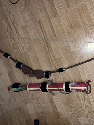 Decorative bow with quiver used