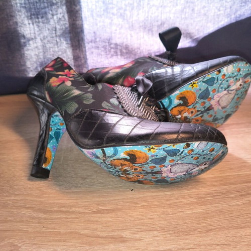 Irregular Choice shoes No. 39 vintage like new, black multicolor