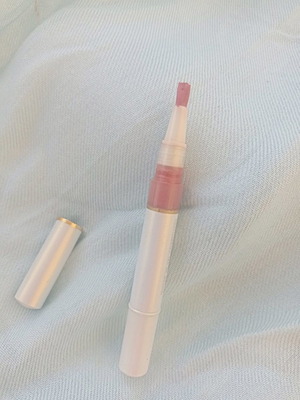 Κρέμα χειλιών Avon με χρώμα rose μεταχειρισμένη