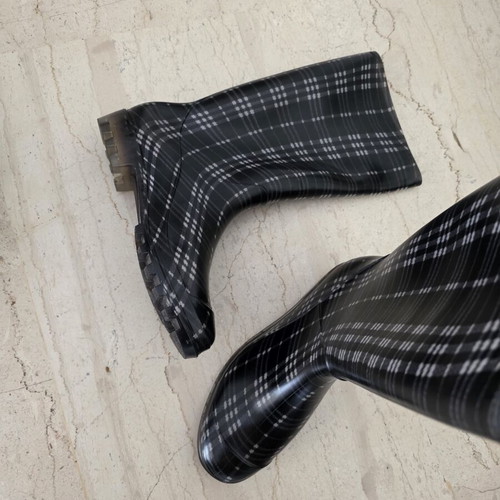 Franka Limited Edition Rain Boots Size 41 New, Waterproof, Plaid
