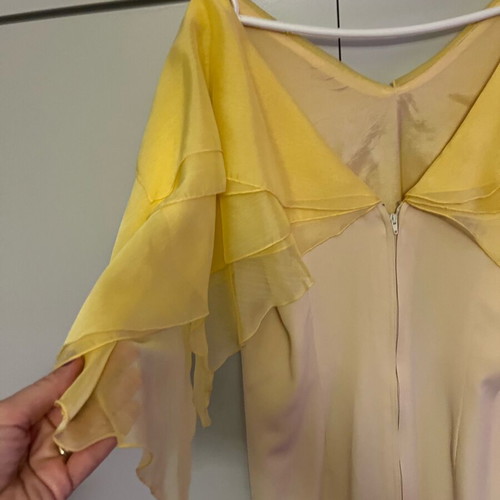 Yellow evening dress like new with airy sleeve