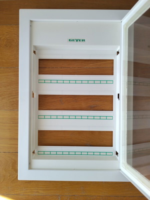 Geyer Electrical Panel Cover new, three rows 12 elements