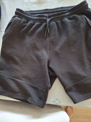 Cazador Men's Black Bermuda Shorts Size XL like new