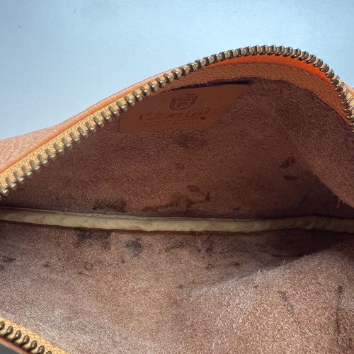 KEM leather shoulder bag in apricot, like new