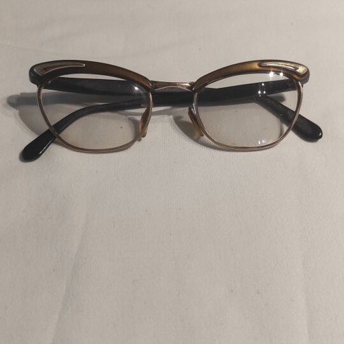 Vintage eyeglasses used, gold color with old case