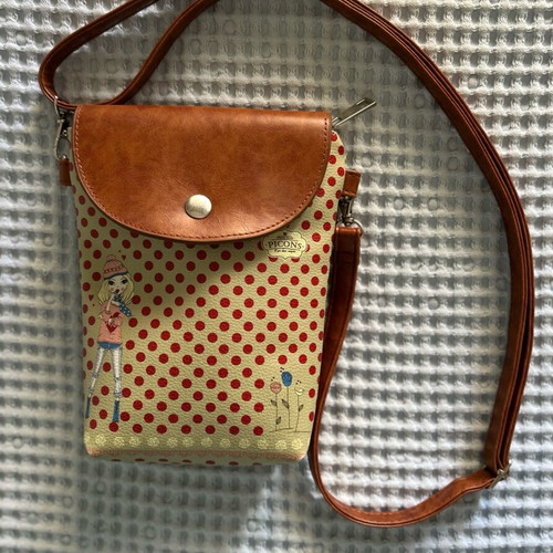 Crossbody bag picons-fashions.com like new, colorful