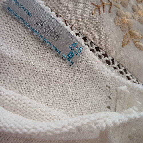 Girls' white blouse, size 4-5 years