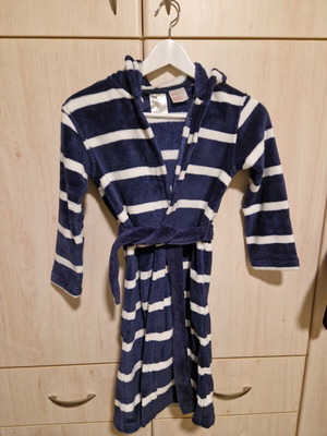 H & M children's bathrobe like new, age 6-8 years