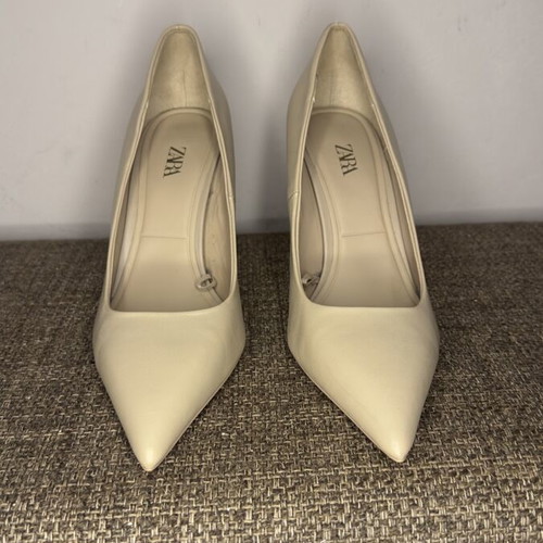 Zara pumps new, size 37, beige leather