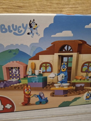 LEGO Bluey 11221 School with Rusty and Bluey set