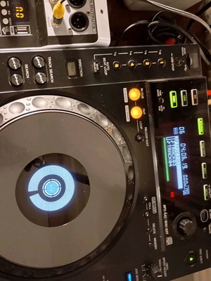 Pioneer CDJ 850 σε άριστη κατάσταση, δύο τεμάχια
