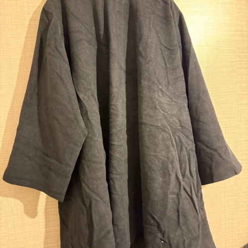 Black coat 100% lana like new, cape style