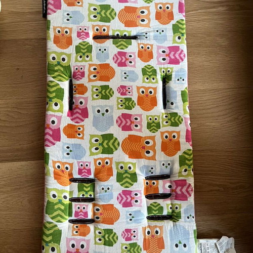 CuddleCo stroller mat like new reversible