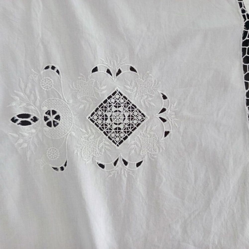 Tablecloth authentic handmade white with rich cutwork embroidery