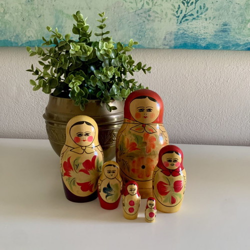 Soviet wooden Matryoshka doll set of 6, 1970s