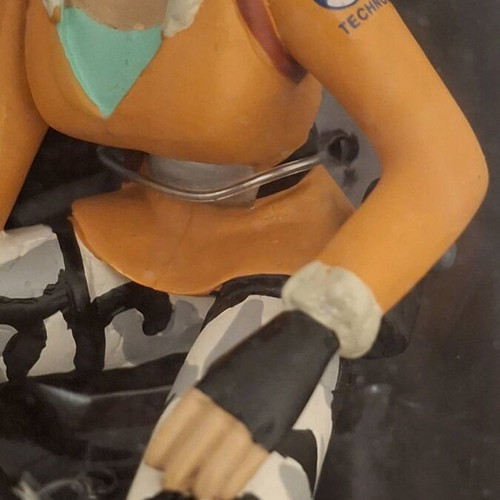 Lara Croft Tomb Raider Atlas Edition 2005 figure new