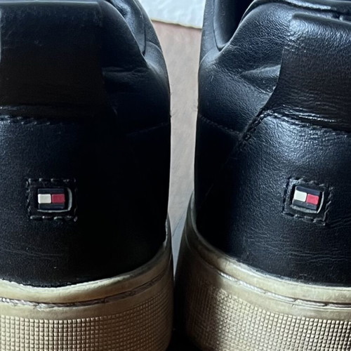Tommy Hilfiger trainers used, size 40, black