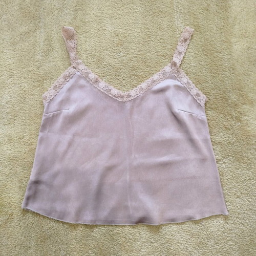 Reline satin top used, salmon color, size M-L
