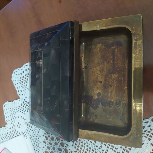 Tabletop tobacco box like new, dimensions 10×16×4.5