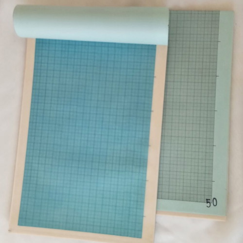 Layout graph paper set A4, like new, 2 pads with 50 sheets each