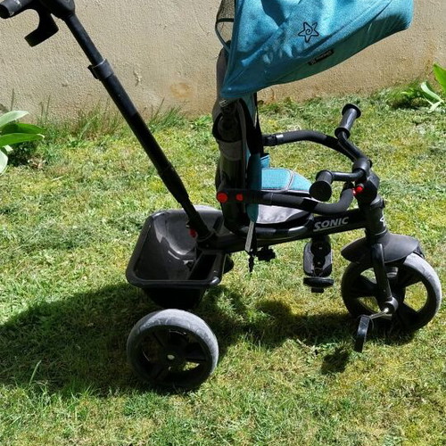 Bebe Stars tricycle used with sunshade and parent handle