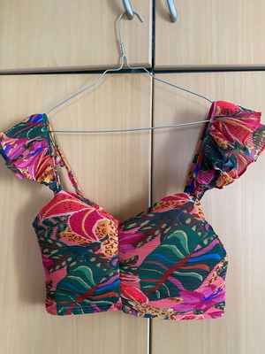 Tropical print crop top with ruffle straps Shein like new, size M